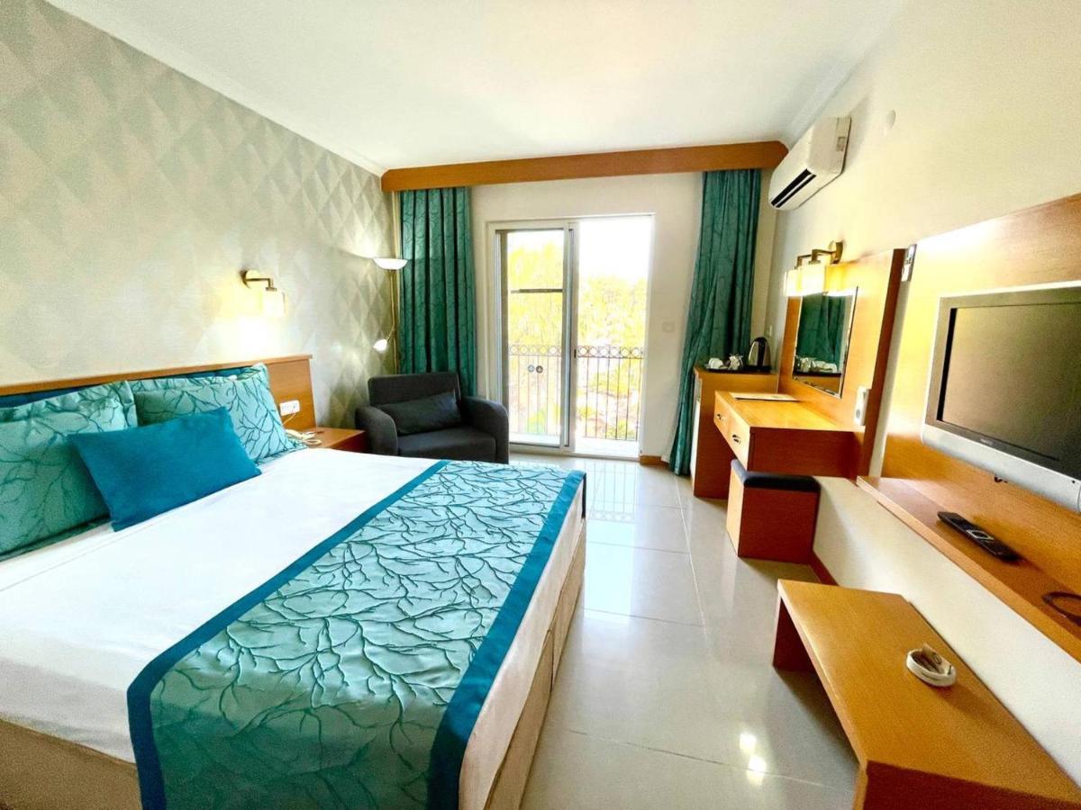 Green Forest Holiday Village Олудениз Экстерьер фото