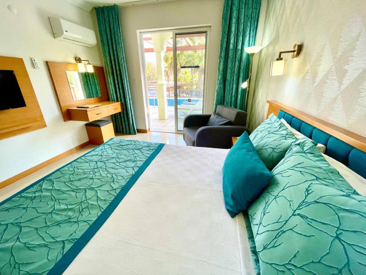 Green Forest Holiday Village Олудениз Экстерьер фото